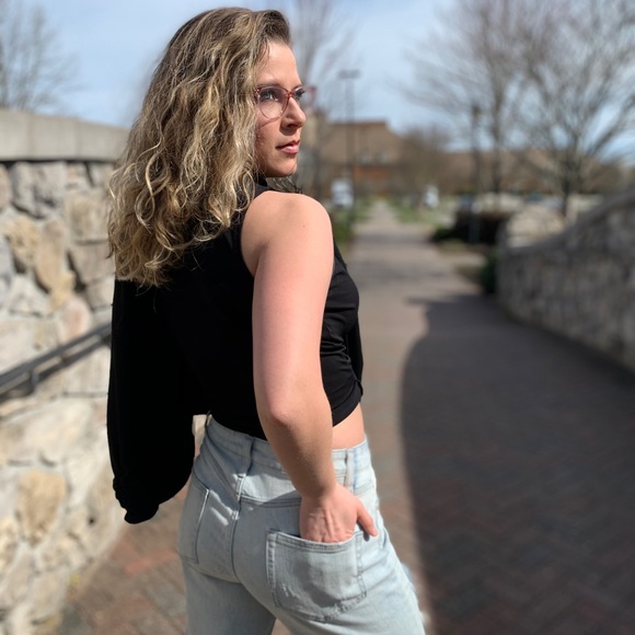 Meet your Posher, Lauren - Picture 1 of 1